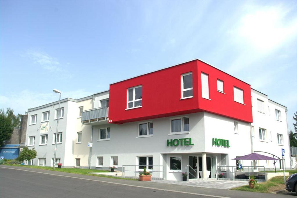 Hotel Beuss Оберурзел Екстериор снимка